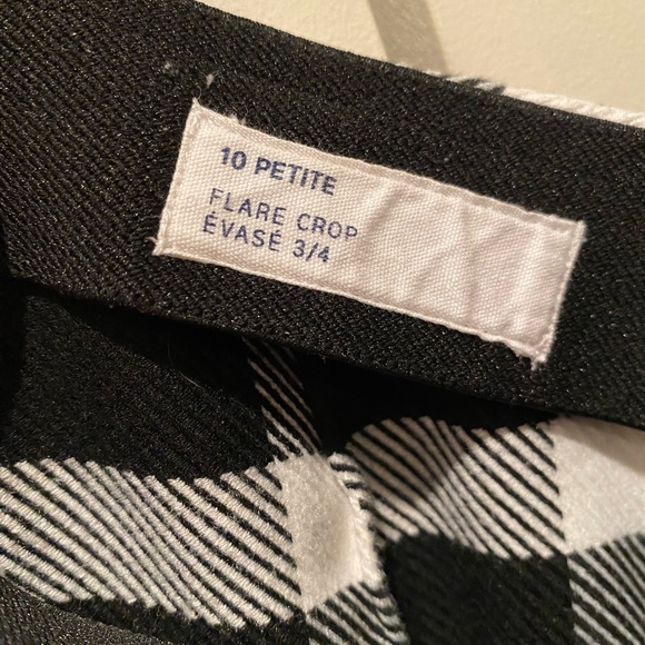 GAP Petite Flare Crop pants - Picture 3 of 5